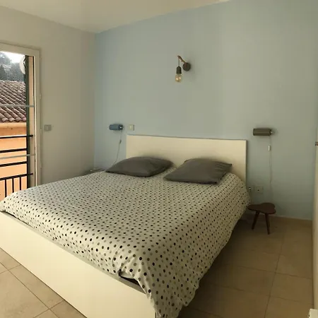 Espace Et Confort A Porquerolles