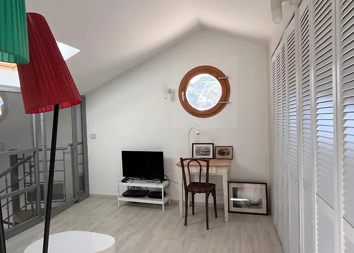 Espace Et Confort A Поркероль